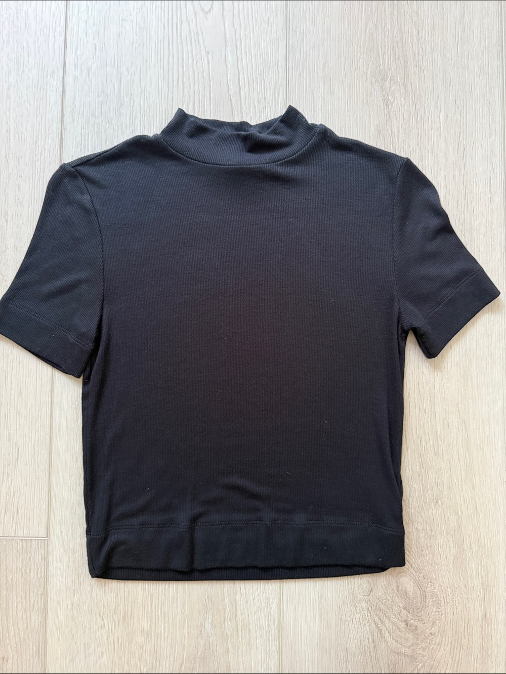 Aritzia Babaton Black Short Sleeve Mock Neck Top